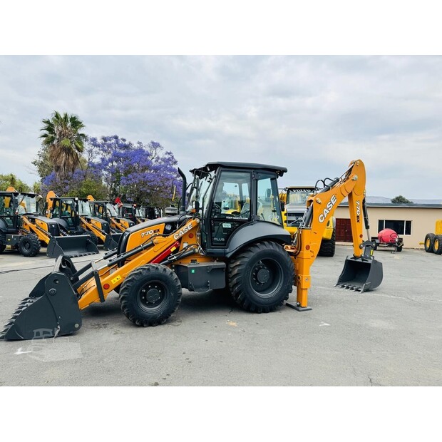2025 CASE 770EX-48101913