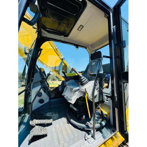 2024 Caterpillar 323D3-48101976