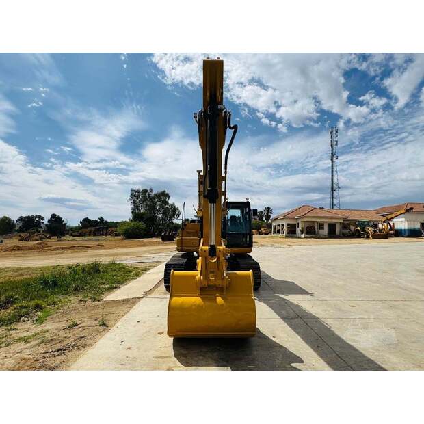 2024 Caterpillar 323D3-48101995