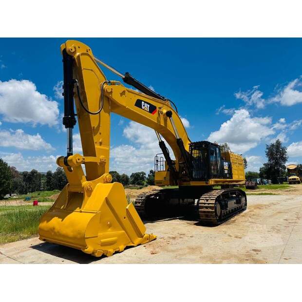 2019 كاتربيلر 390FL-48102114