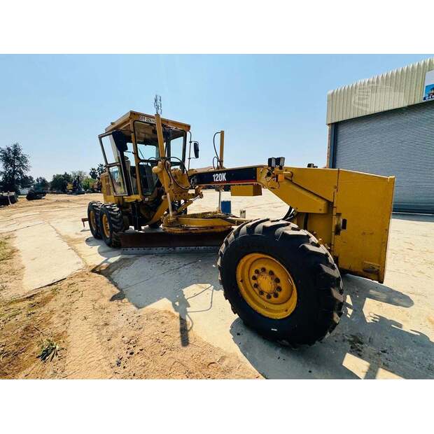 2010 Caterpillar 120K-48102392
