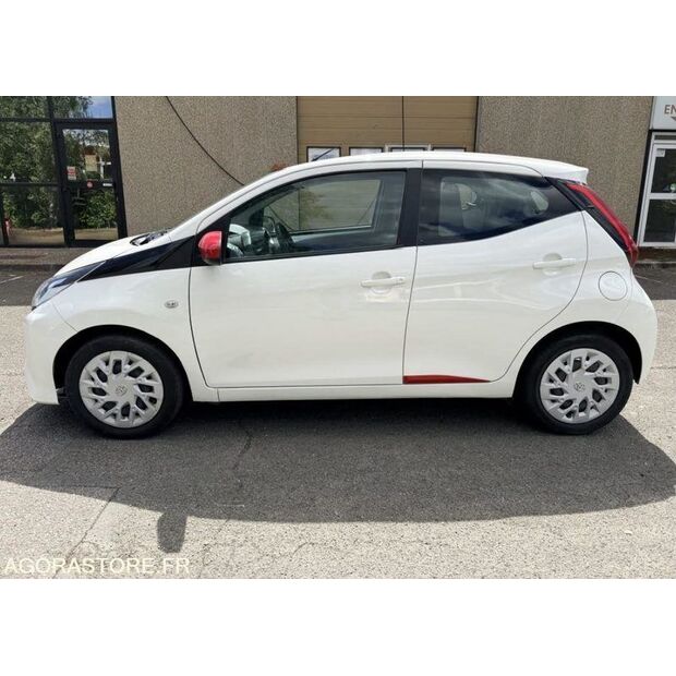 2020 تويوتا AYGO-48103810