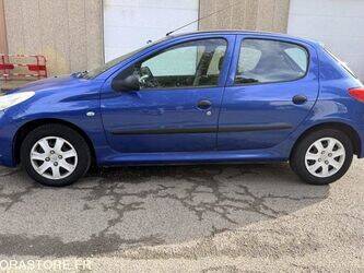 2010-peugeot-206-1467159-48103818