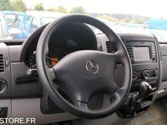 2017-mercedes-benz-sprinter-1467162-48103896