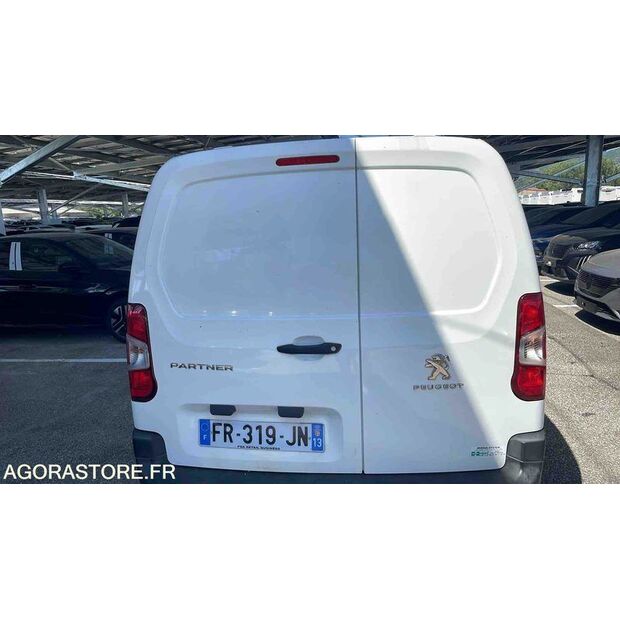 2020 Peugeot PARTNER-48104057