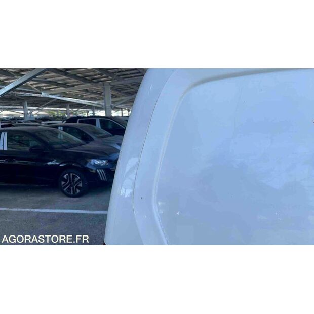 2020 Peugeot PARTNER-48104061