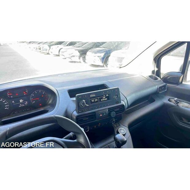 2020 Peugeot PARTNER-48104070