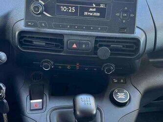 2020-peugeot-partner-1467166-48104073