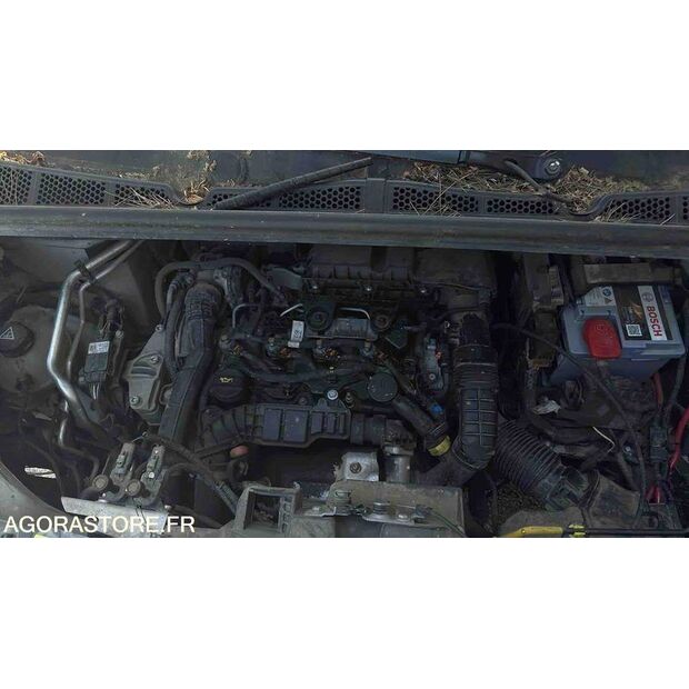 2020 Peugeot PARTNER-48104077