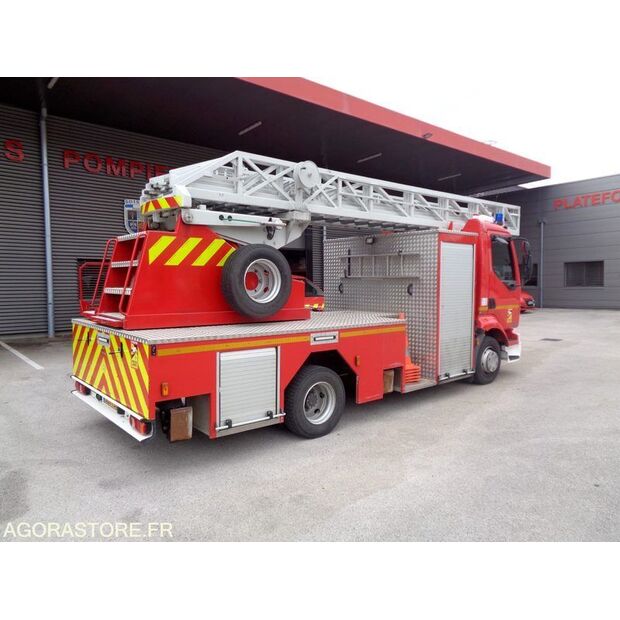 2005 رينو Midlum-48104167