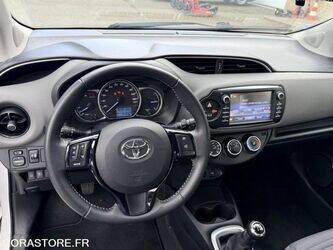 2018-toyota-yaris-48104182