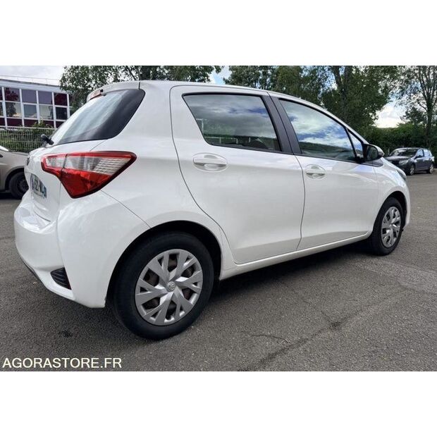 2018 Toyota Yaris-48104184