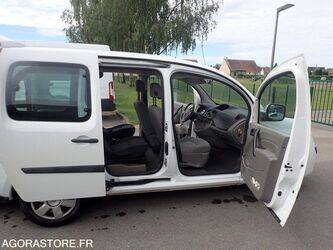 2010-renault-kangoo-1467175-48104274
