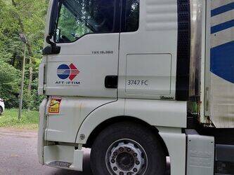 2010-man-tgx-18-360-48104286
