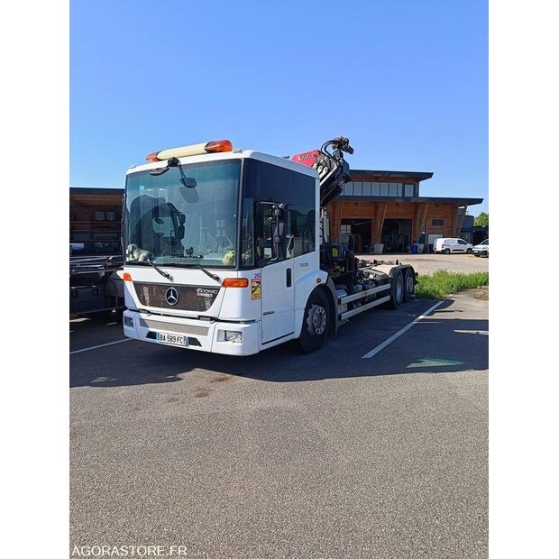 2010 Mercedes-Benz 2633-48104420