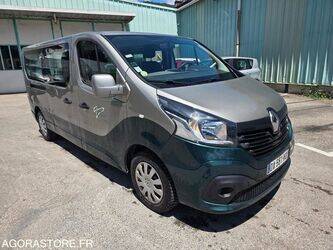2015-renault-trafic-1466493-48104464