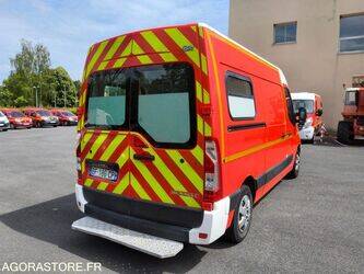 2010-renault-master-1466506-48104553