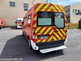 2010-renault-master-1466506-48104555