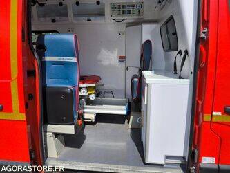 2010-renault-master-1466506-48104564