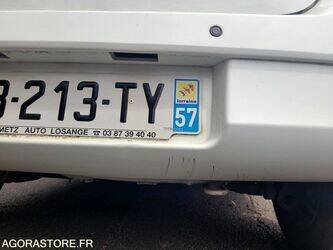 2013-renault-twingo-1466545-48104904