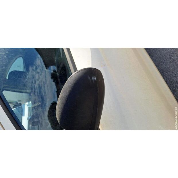 2011 Ford KA-48105121