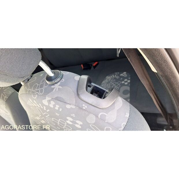 2011 Ford KA-48105139