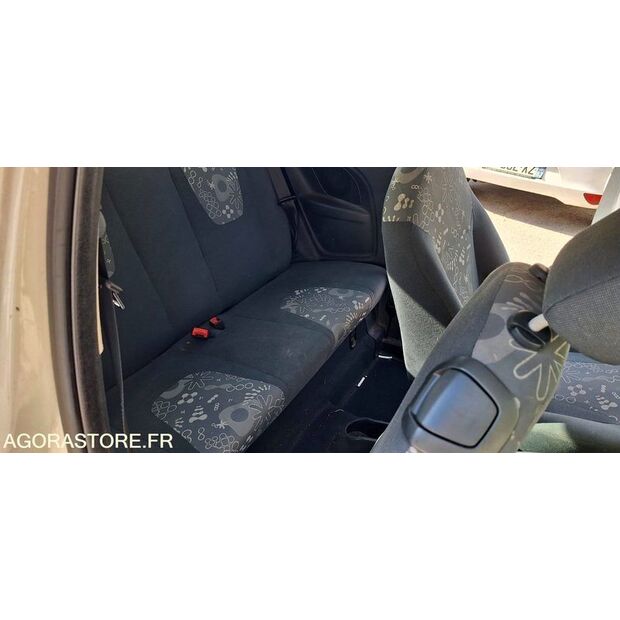 2011 Ford KA-48105141