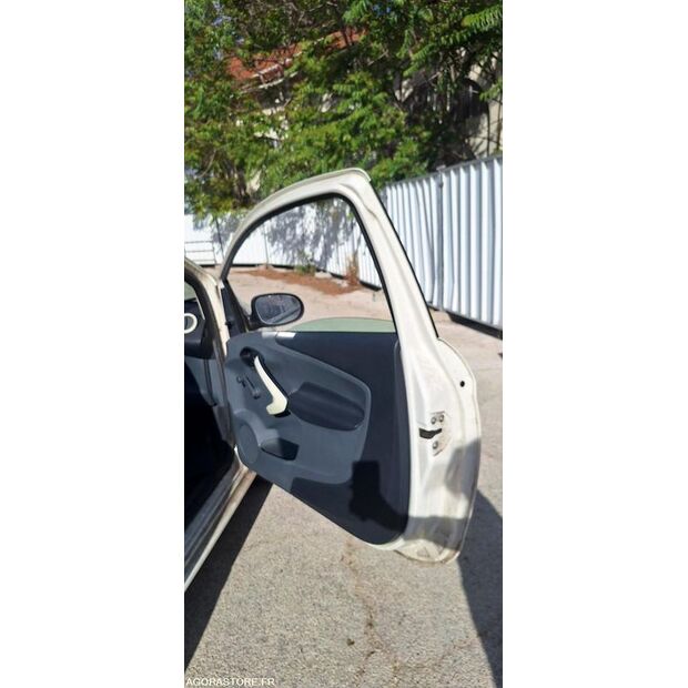 2011 Ford KA-48105142