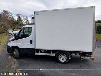 2017-iveco-35c14-1466581-48105215