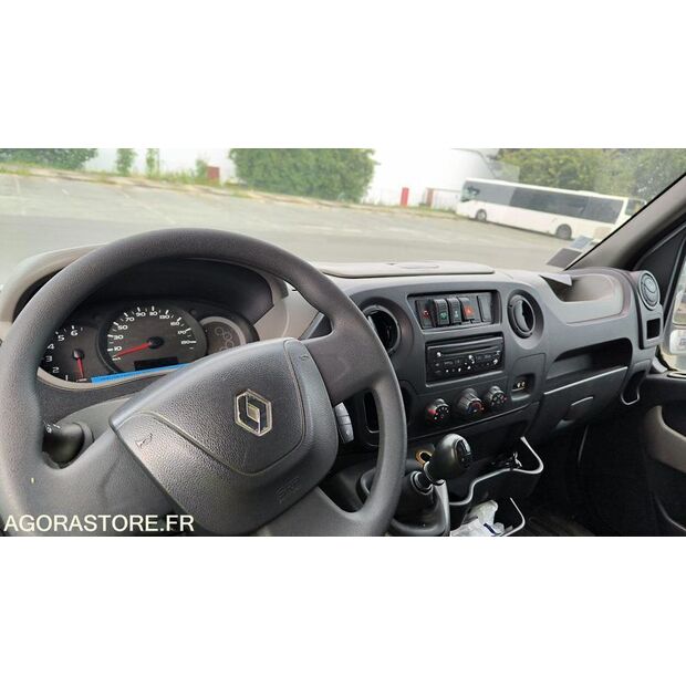 2011 Renault Master-48105260