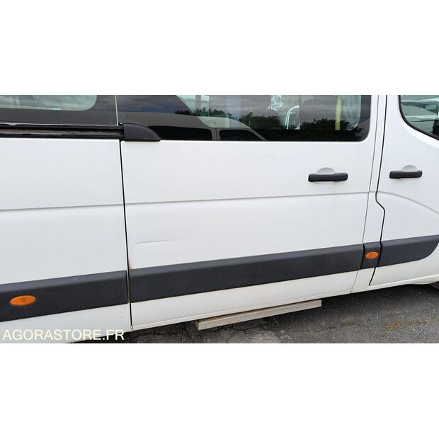 2011 Renault Master-48105264