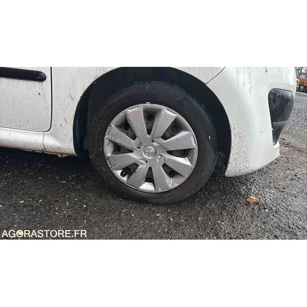 2013 Peugeot 107-48105416