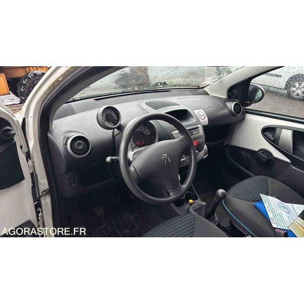 2013 Peugeot 107-48105425