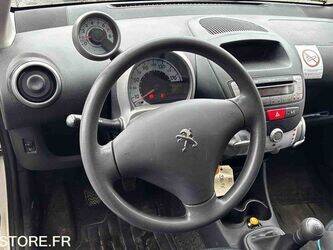 2013-peugeot-107-1466592-48105427