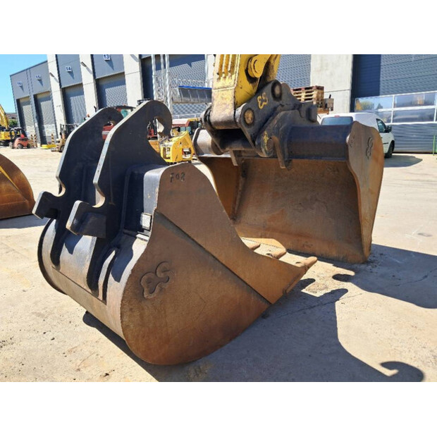 2023 Komatsu PC360LC-11E0-48108827