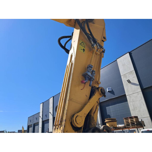 2023 Komatsu PC360LC-11E0-48108828