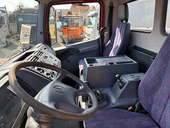 2003-mercedes-benz-atego-1429019-48108987