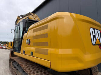 2020-caterpillar-330-1465753-48109355