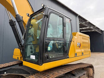 2020-caterpillar-330-1465753-48109357