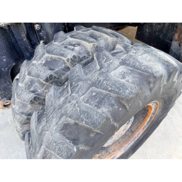 2003 كاتربيلر M318C-48109644