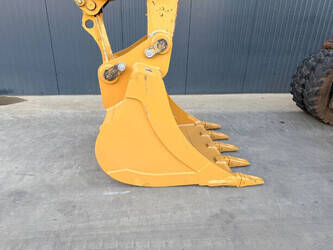 2003-caterpillar-m318c-1466384-48109646
