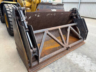 2014-caterpillar-930k-1466394-48109734