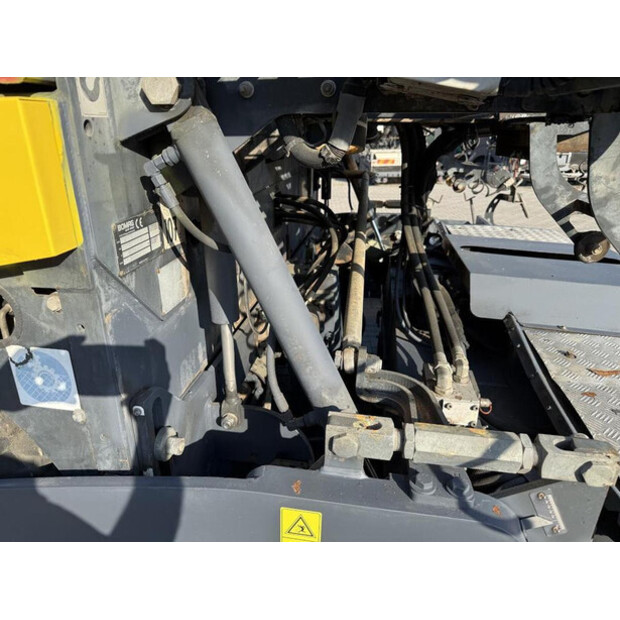 2010 BOMAG BF 600P-48111702