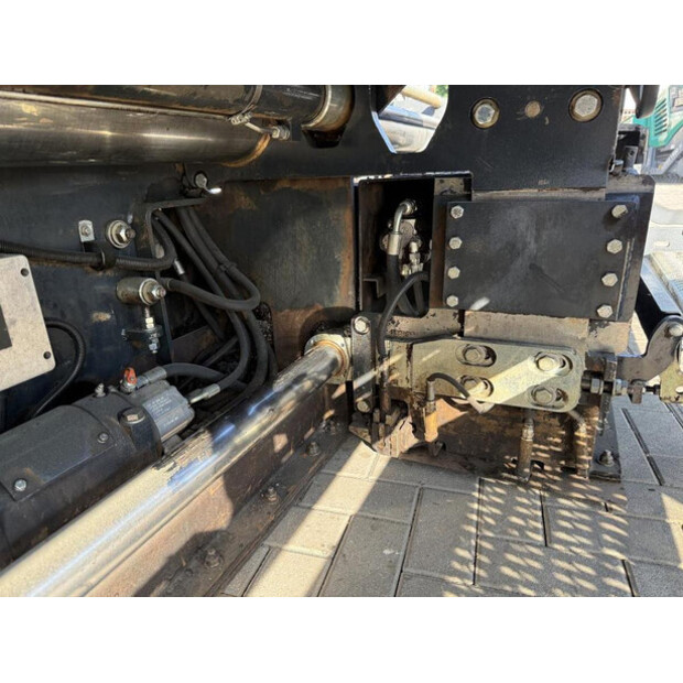 2010 BOMAG BF 600P-48111711