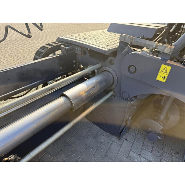 2010 BOMAG BF 600P-48111717