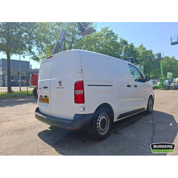 2020 Peugeot Expert-48111720
