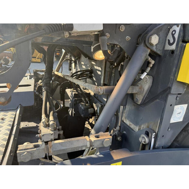 2010 BOMAG BF 600P-48111721
