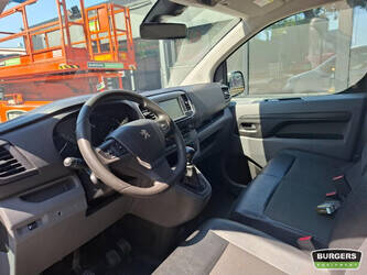 2020-peugeot-expert-1467222-48111726