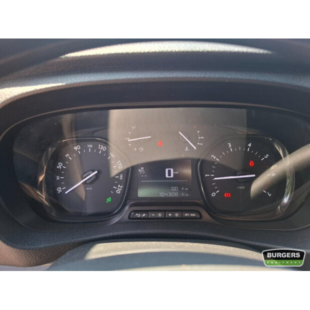 2020 Peugeot Expert-48111732