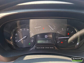 2020-peugeot-expert-1467222-48111732